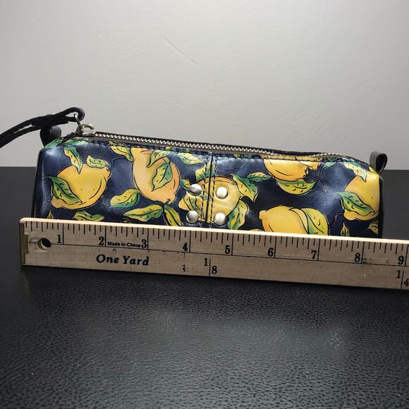 Patricia Nash Studded Wristlet Clutch Barrel Tube Cylinder Positano Limon Print